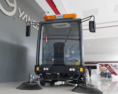 電動(dòng)掃地車 電動(dòng)掃地車