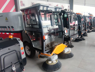電動(dòng)掃地車